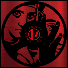 Load image into Gallery viewer, metallic-red